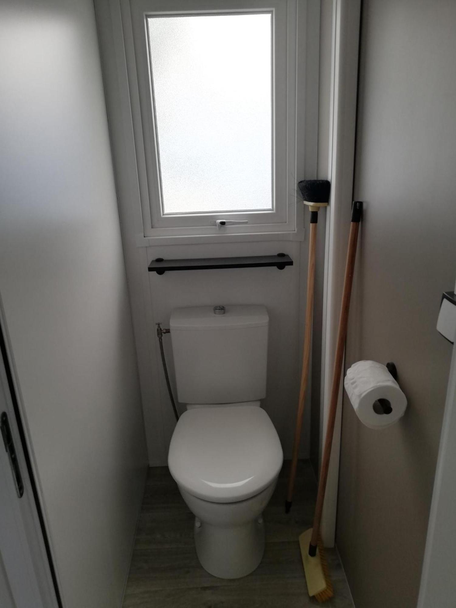 Mobilhome Clim Tele La Falaise 4 Etoiles Narbonne Bagian luar foto
